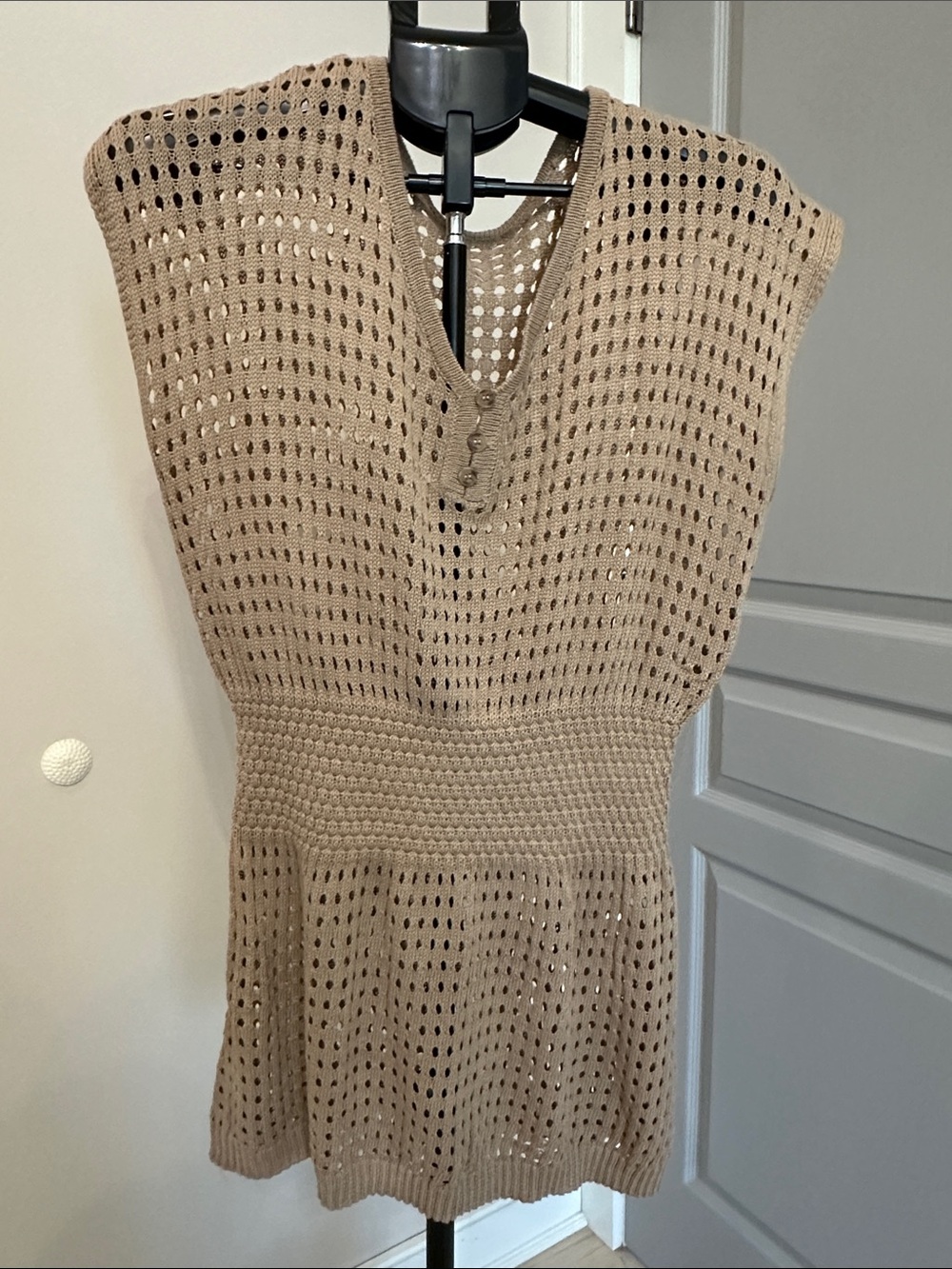 Cupshe Open-Knit V-Neck Sleeveless Coverup in Tan
